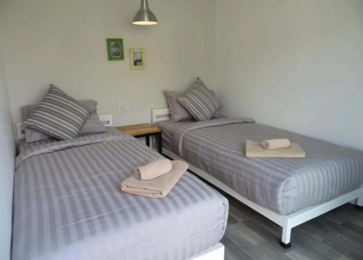 Non Du Lay Guesthouse Ko Lanta 2*,  Thailandia