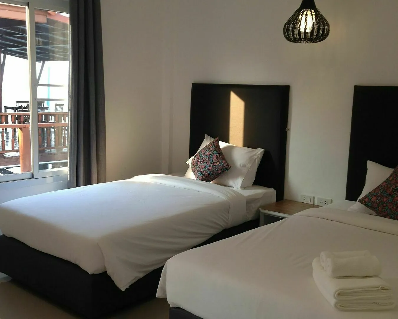 Non Du Lay Guesthouse Ko Lanta 2*,