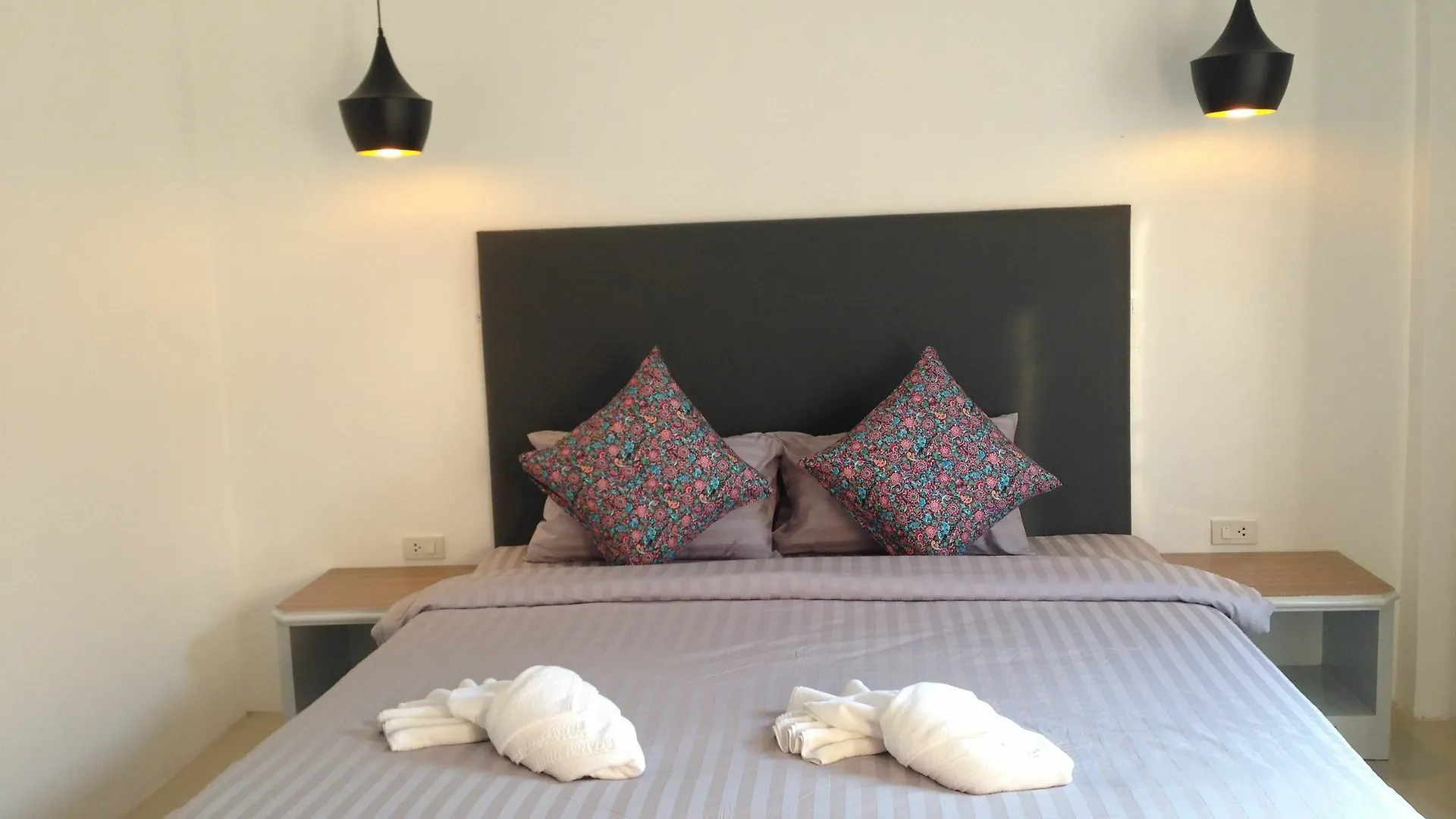 Non Du Lay Guesthouse Ko Lanta Affittacamere