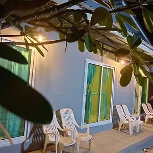 Holiday park Ozone Huts, Koh Lanta